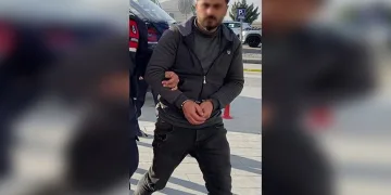 Jandarma 2 şahsı 1 kilo uyuşturucuyla yakaladı