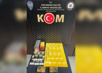 Evinde çıkan yangında 90 yaşındaki kadının yaralandı