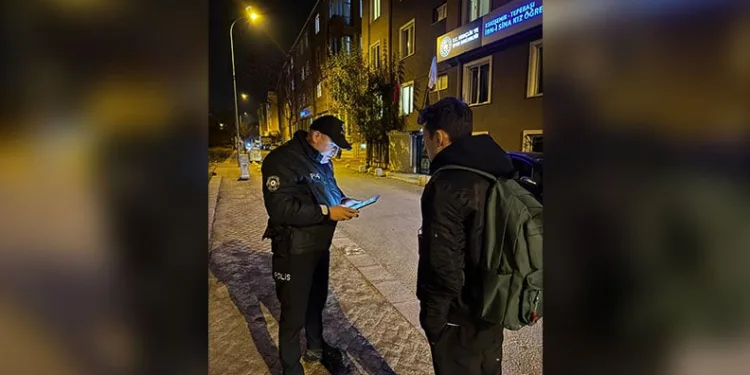 Asker eğlencesinde ses sistemi kavgası