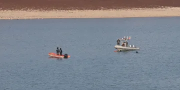 Esenyurt’ta sağlık malzemeleri üreten fabrikanın deposunda korkutan yangın