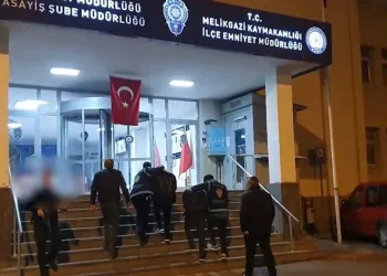 Düğün konvoyunda kaza: 4 yaralı