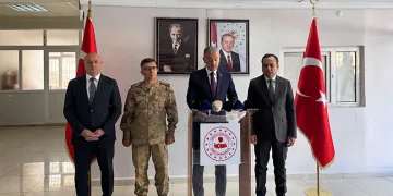 Bayburt’ta şüpheli hareketler sergileyen 2 şahısın üzerinden uyuşturucu madde çıktı