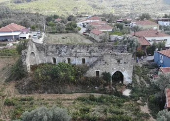 Muğla’da tarihi kiliseler definecilerin hedefinde