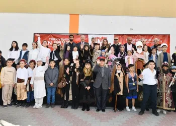 ‘Tarih yazan çocuklar’ Mustafakemalpaşa’da