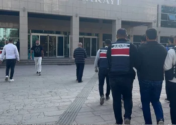 Jandarma ekipleri vatandaşları bilgilendirdi