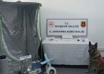 Mersin’den Aksaray’a uyuşturucu sevkiyatını jandarma engelledi