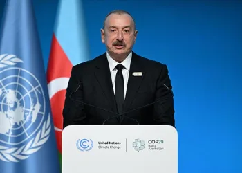Çin’de bir araç kalabalığın arasına daldı: 20 yaralı