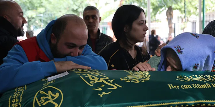 İlaçlama kurbanı bebeğe acı veda: “Oğlumu öldürdüler”