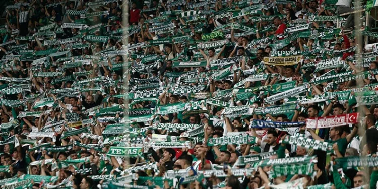 Bursaspor rekor kırmaya devam ediyor