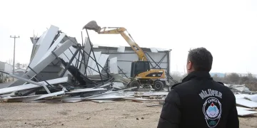 Yaylacık’ta kaçak depo yerle bir edildi