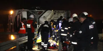 Kardeşini öldürdü, ardından çocuklarıyla kendini eve kilitledi