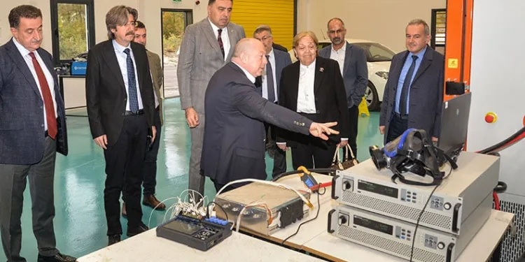 BUÜ’nün en modern laboratuvarı gün sayıyor