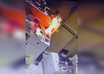 Bursa’da tamire bırakılan telefon bomba gibi patladı
