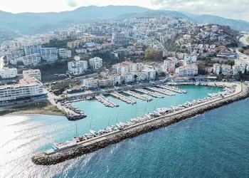 Balıkçı Barınağı yat limanı oluyor