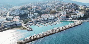 Balıkçı Barınağı yat limanı oluyor