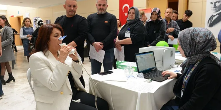 Belediye çalışanlarına KOAH testi