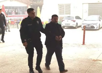 Bursa’da eşini çekiçle yaralayan koca yeniden gözaltına alındı