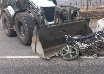 Elazığ’da iş makinesi ile motosiklet çarpıştı: 1 ölü