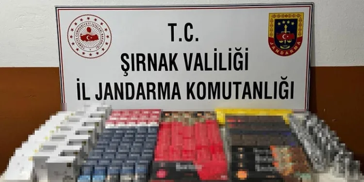 Alevlere teslim olan minibüs küle döndü