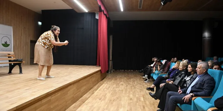 Osmangazi Belediyesi’nden şiddete karşı tiyatro oyunu