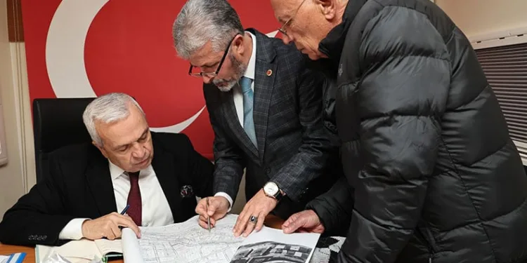 Şadi Özdemir Beşevler Mahallesi’nde vatandaşları dinledi