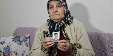 Madde bağımlısı genç anneannesine dehşeti yaşattı