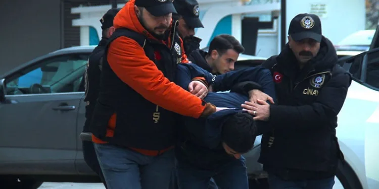 3 genci öldüren zanlı: “Kafa attılar ben de ateş ettim”