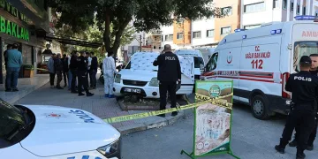 Nişanlanan eski sevgilisini ensesinden vurarak öldürdü