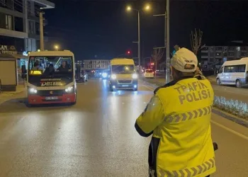 İzmir’deki yangın faciasında ölen 5 kardeşin cenazeleri adli tıpta