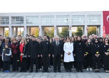 Nilüfer’de Ulu Önder Atatürk özlemle anıldı