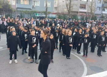 Remzi Zümrüt İlkokulu’nda 10 Kasım Atatürk’ü Anma Töreni Düzenlendi
