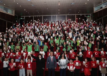 Çocuklara kitap söyleşilerinde konu Cumhuriyet’in değerleri