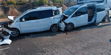 Batman’da 6 araç birbirine girdi: 6 yaralı
