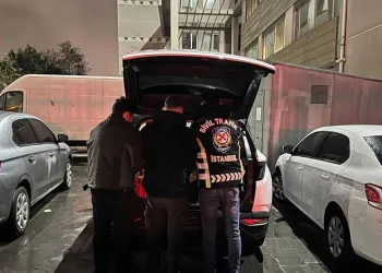Tavşanlı’da dolmuş şoförlerinden ‘Taşlanıyoruz’ iddiası
