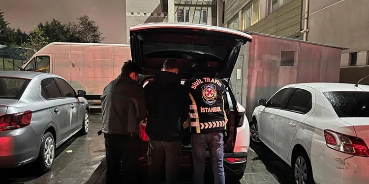 Tavşanlı’da dolmuş şoförlerinden ‘Taşlanıyoruz’ iddiası