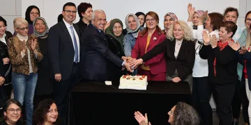 Şadi Özdemir Nilüferli kadınların ödül sevincini paylaştı