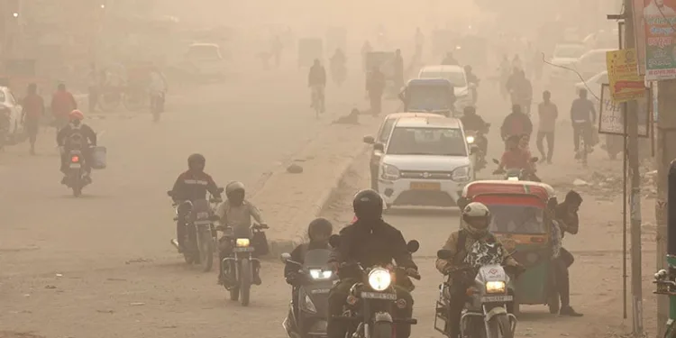 Yeni Delhi’de eğitime hava kirliliği engeli
