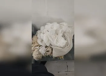 Otobüste yolcunun yastığında metamfetamin ele geçirildi