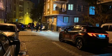 Kardeşini öldürdü, ardından çocuklarıyla kendini eve kilitledi