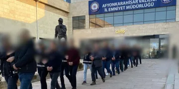 FETÖ’ye Afyonkarahisar merkezli KISKAÇ-30 operasyonu: 22 gözaltı