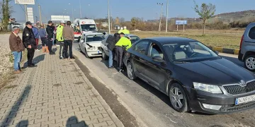 Park halindeki araçtan tencere ve tava çaldı
