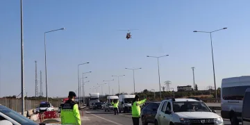 Hırsızlık için girdikleri binada pahalı ayakkabıya rastlayan hırsızların “çak” sevinci