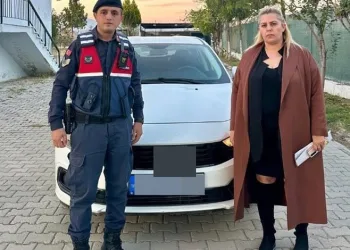 Takıntılı şahıs, genç kızın hayatını kabusa çevirdi