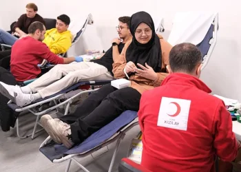 Akademisyen ve öğrencilerden hayat kurtaran bağış