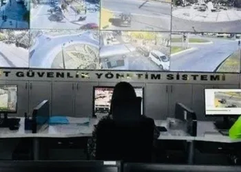 Asker eğlencesinde ses sistemi kavgası