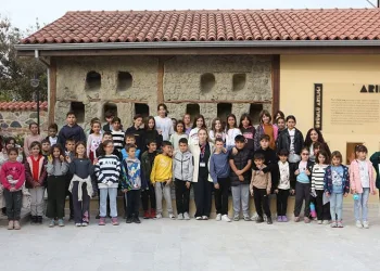Ürünlü Arı Evi’nde çocuklar sanat ve eğlenceyle buluştu