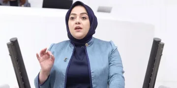 TBMM Başkanı Kurtulmuş: “Kıbrıs Adası’nda iki toplumlu bir seçenekten başka hiçbir seçim yolu kalmamıştır”