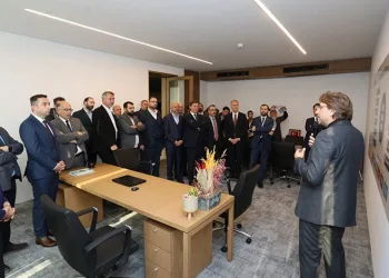 İnegöl Belediyesi’nde yeni ofisler kuruldu