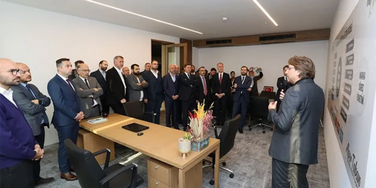 İnegöl Belediyesi’nde yeni ofisler kuruldu