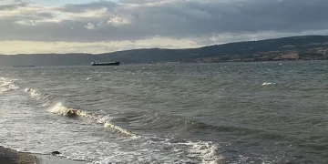 Iğdır’da kamyonet devrildi: 2 yaralı